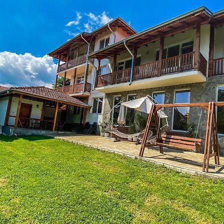 Guest House Au Nature Golyama Zhelyazna エクステリア 写真